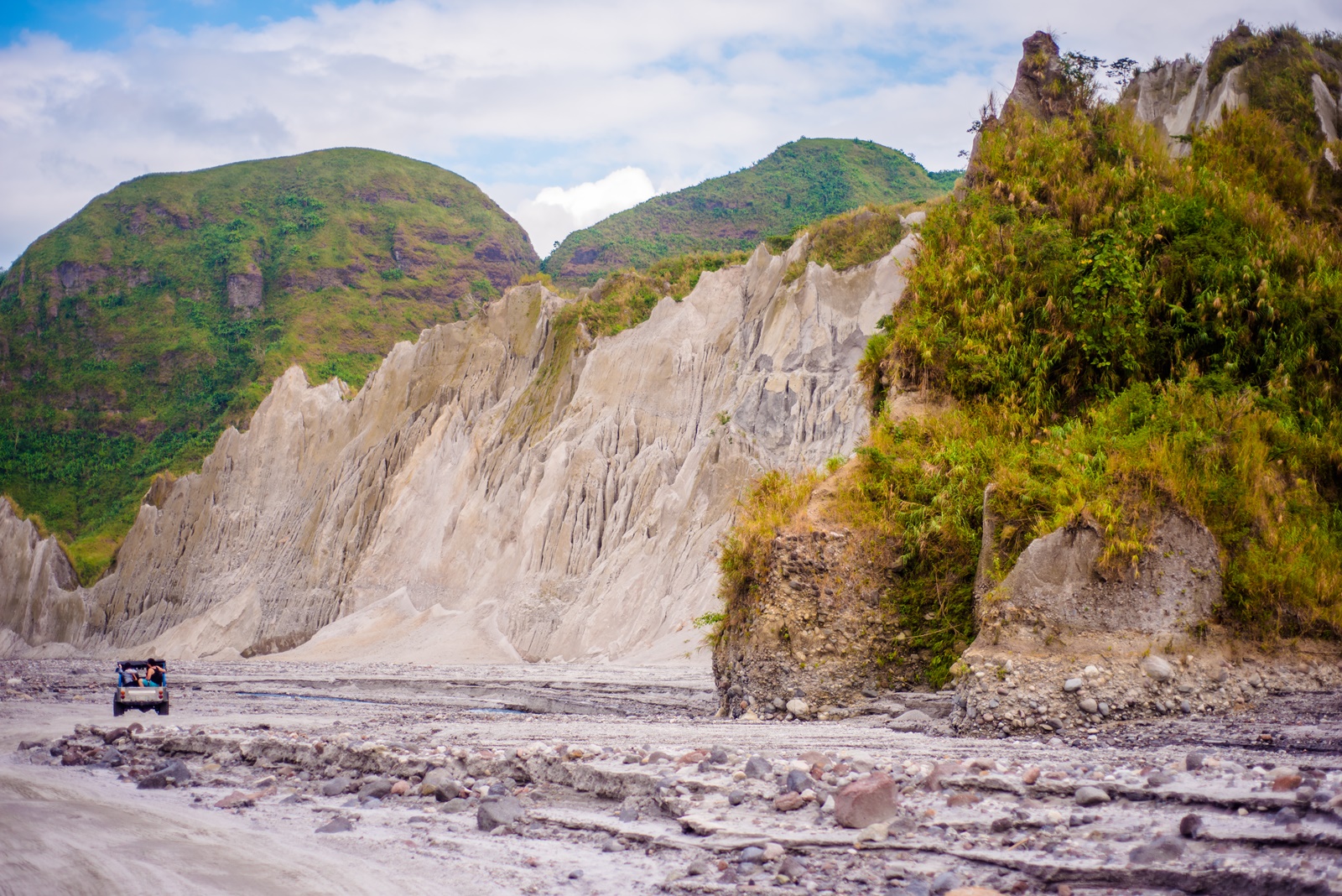 Mt Pinatubo With 4x4 Ride Guided Hiking Day Tour With 8854