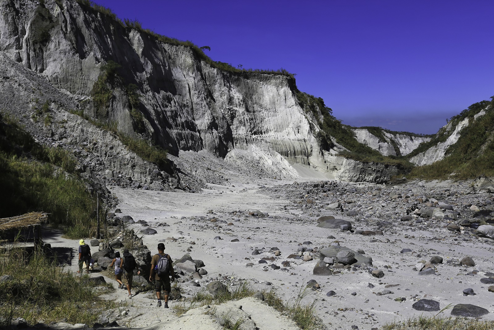 Mt Pinatubo With 4x4 Ride Guided Hiking Day Tour With 3770