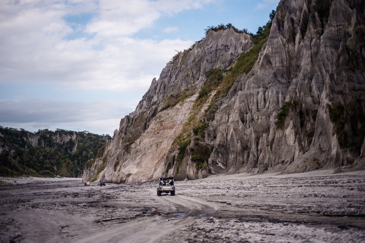 Mt Pinatubo With 4x4 Ride Guided Hiking Day Tour With