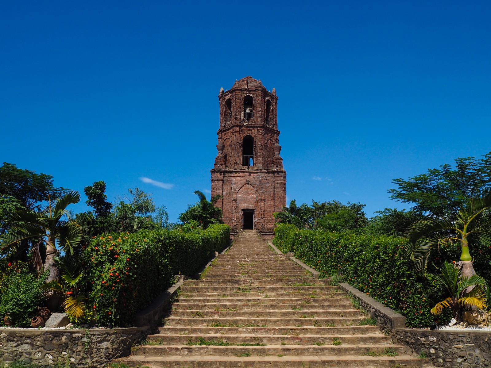 Vigan and Ilocos Norte Day Tour | With Transfers from Laoag
