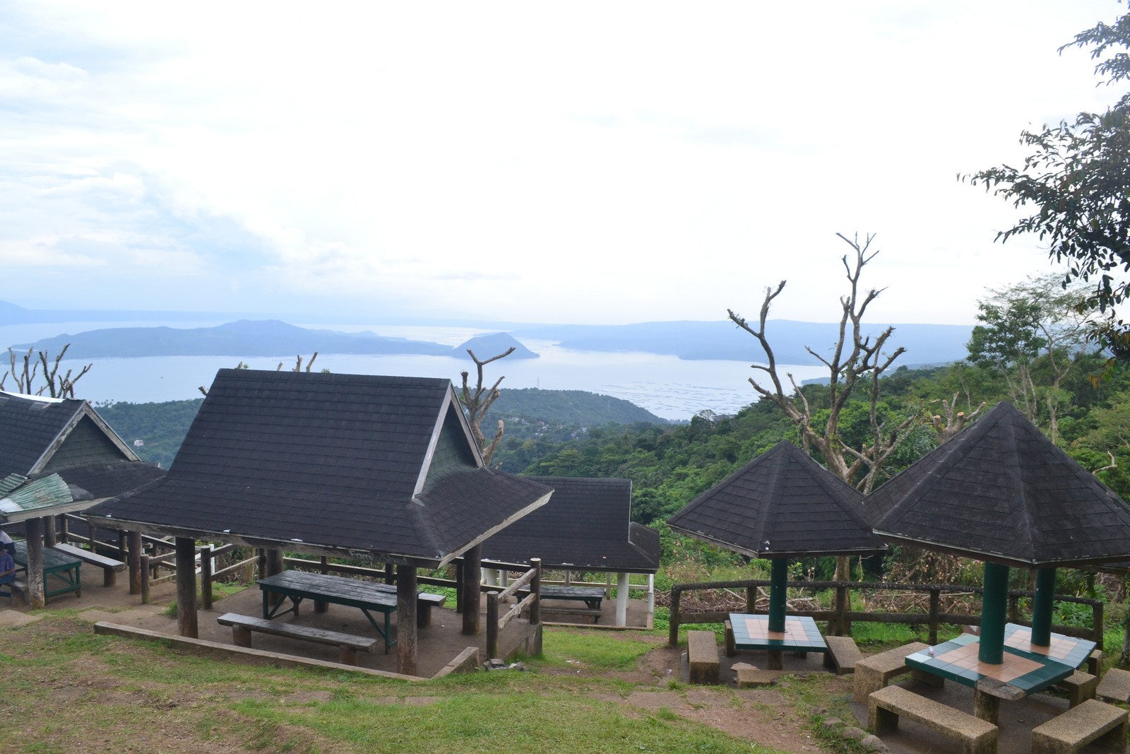 Tagaytay Tour With Lunch And Scenic View