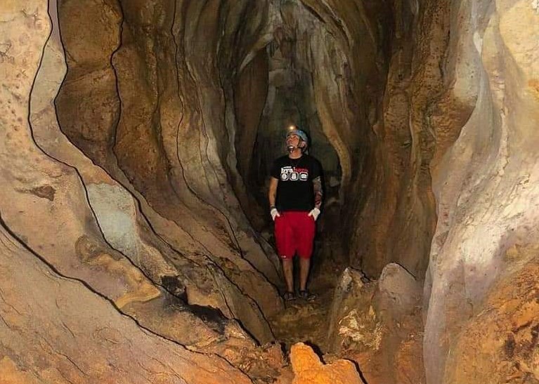 1-Hour Puerto Princesa Hundred Caves Spelunking Adventure Tour