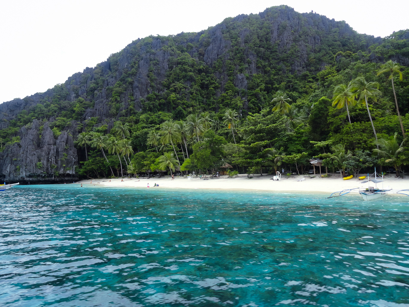 El Nido Private Island Hopping Tour B| Caves And Coves