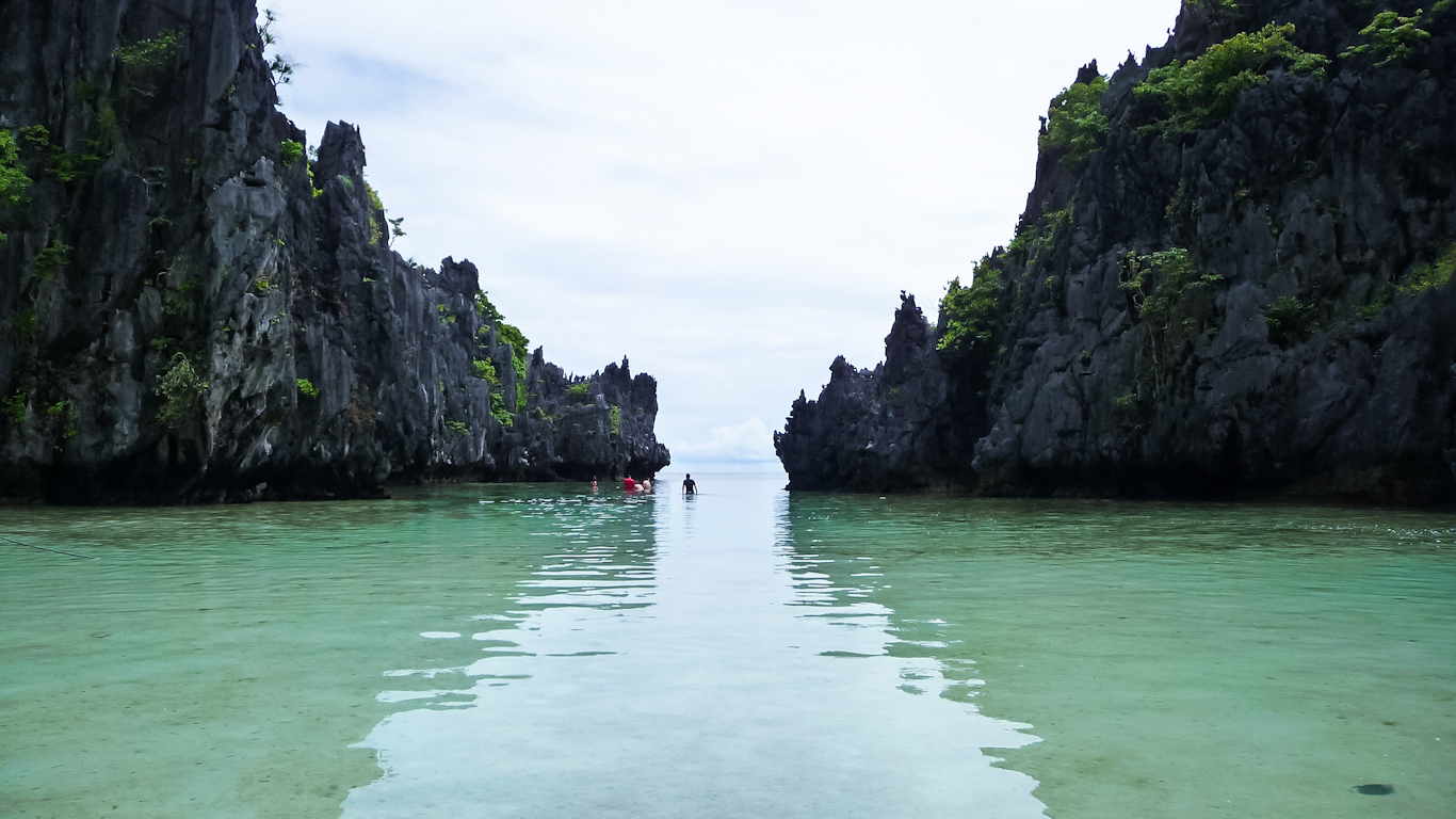 El Nido Private Island Hopping Tour C | Matinloc Island