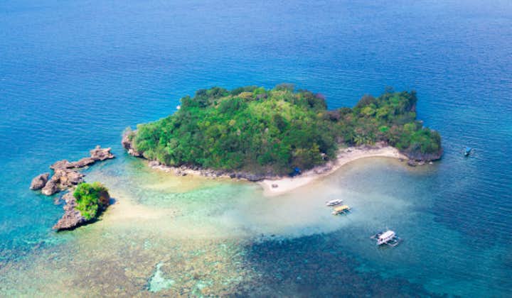 Tatlong Pulo Island hopping in Guimaras