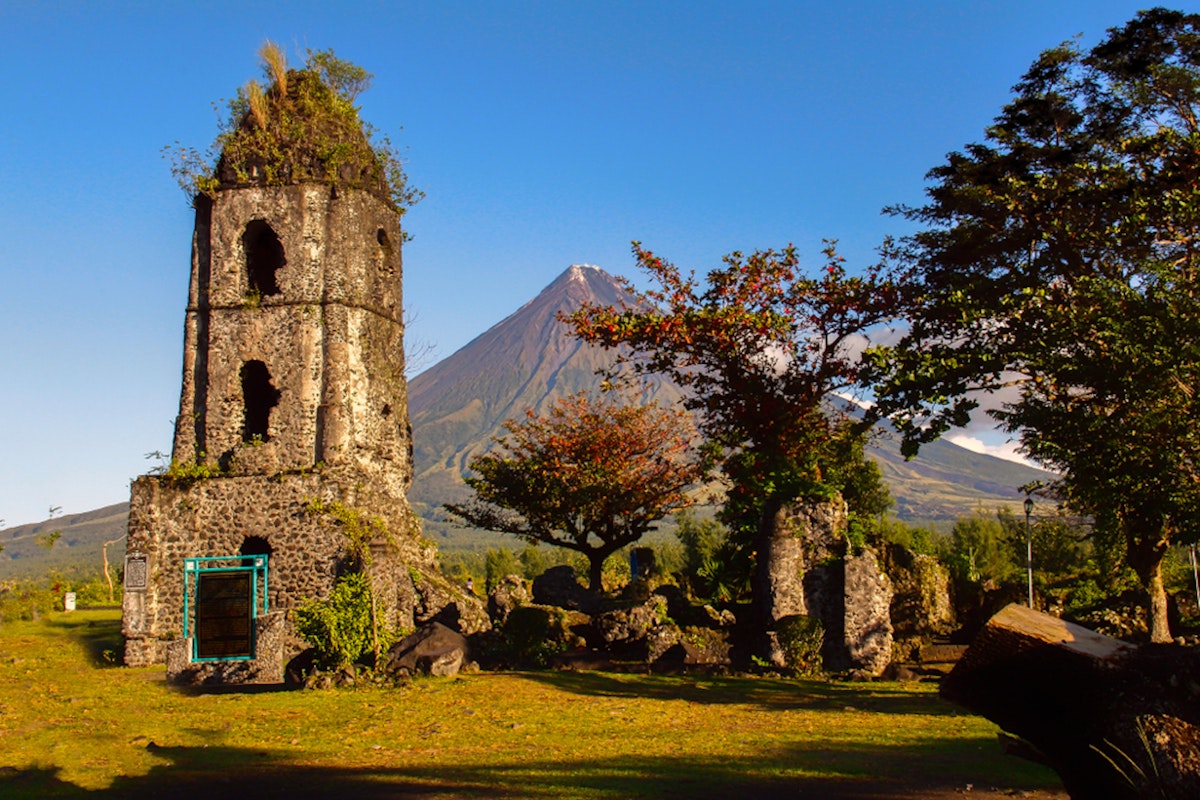 Albay Top Tourist Spots Guided Sightseeing Tour With Lunc