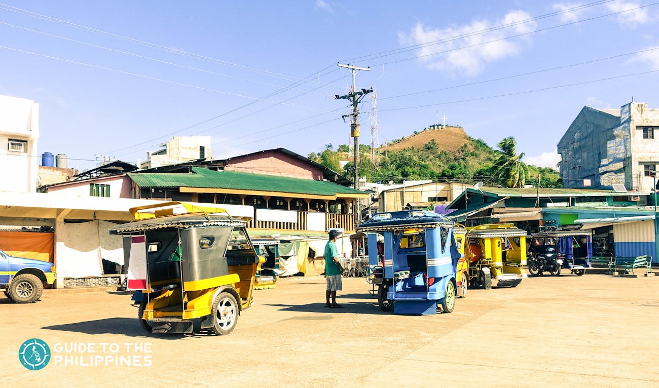 Coron belvárosában a kerékpár az elsődleges közlekedési eszköz