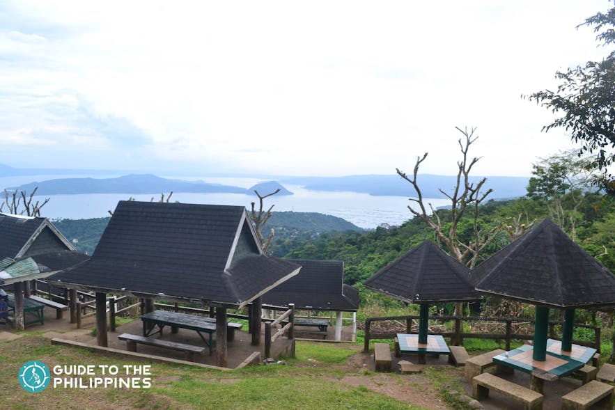 Top 15 Tagaytay Tourist Spots Taal Lake View Picnic Gro