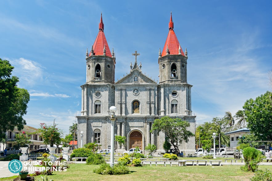 Front view of Molo church in Iloilo