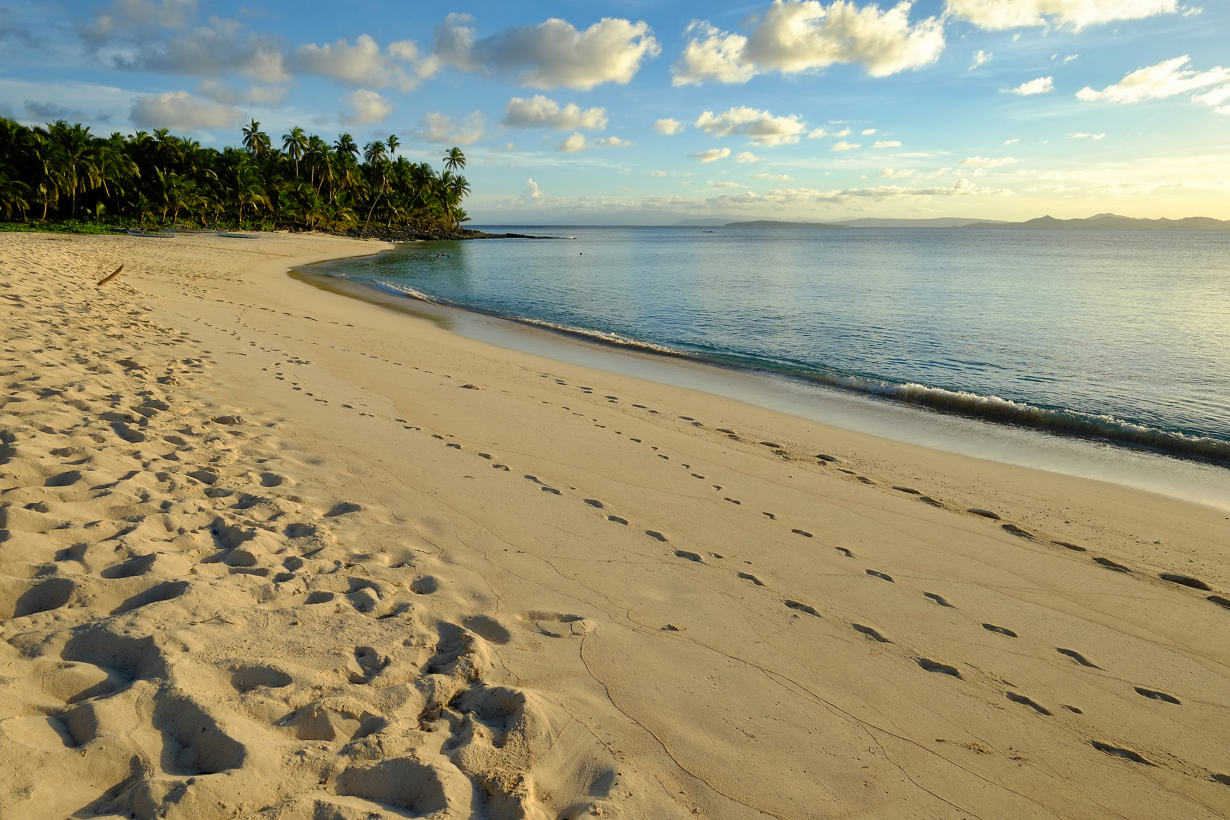 SIARGAO ISLAND HOPPING | Naked, Daku and Guyam Island 