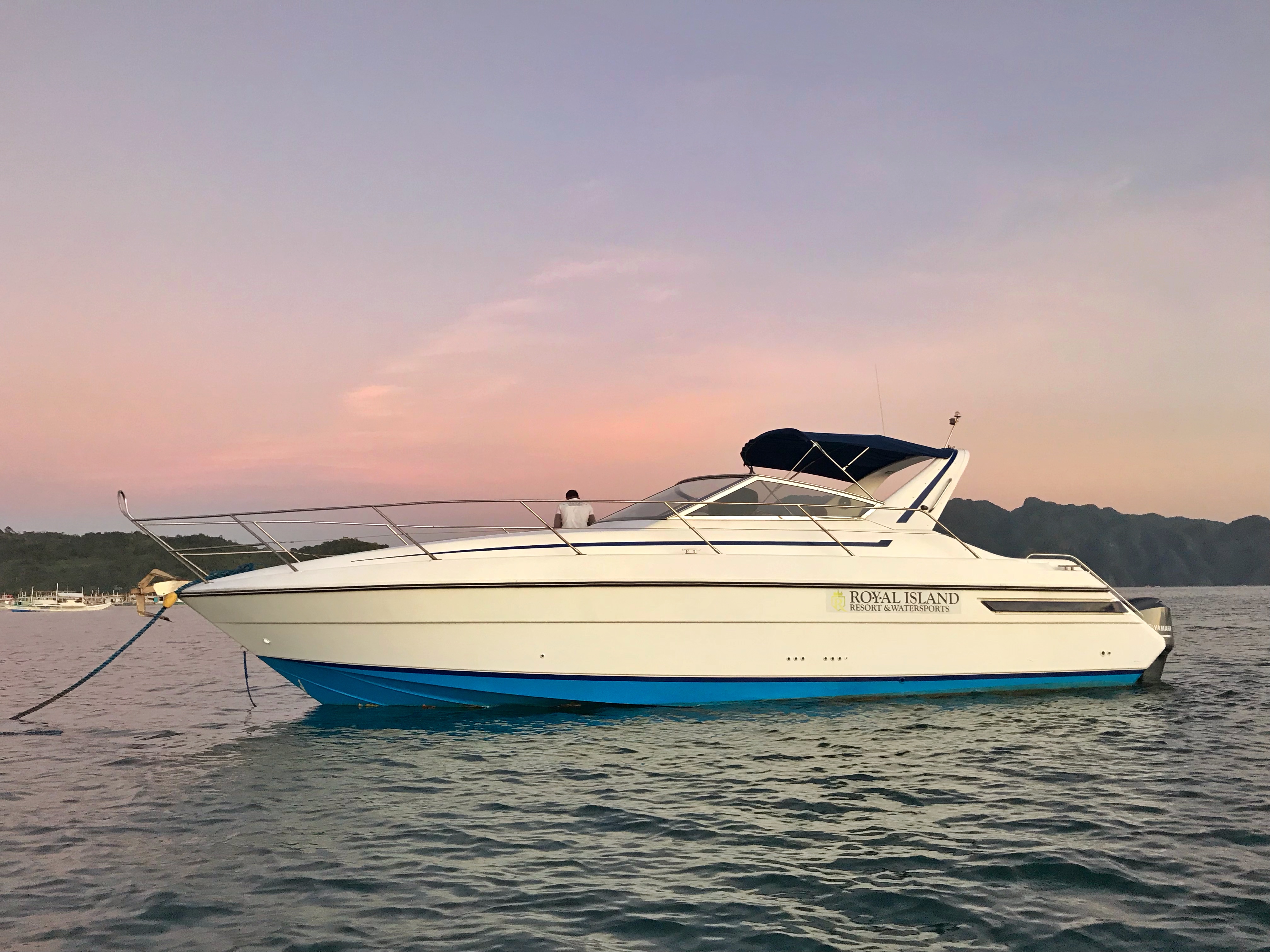Coron Island Hopping Private Yacht Tour | Kayangan Lake, Twin Lagoon & More