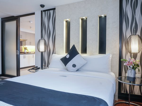 Y2 Residence Hotel Makati Managed by HII