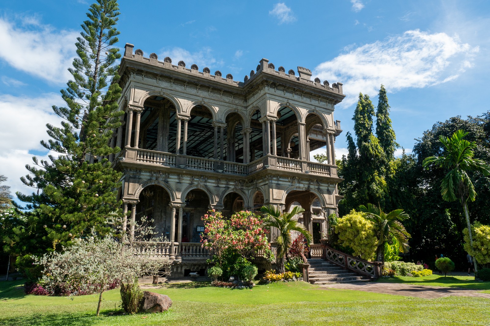 Bacolod, Silay, Talisay Tri City Private Tour with Transf...