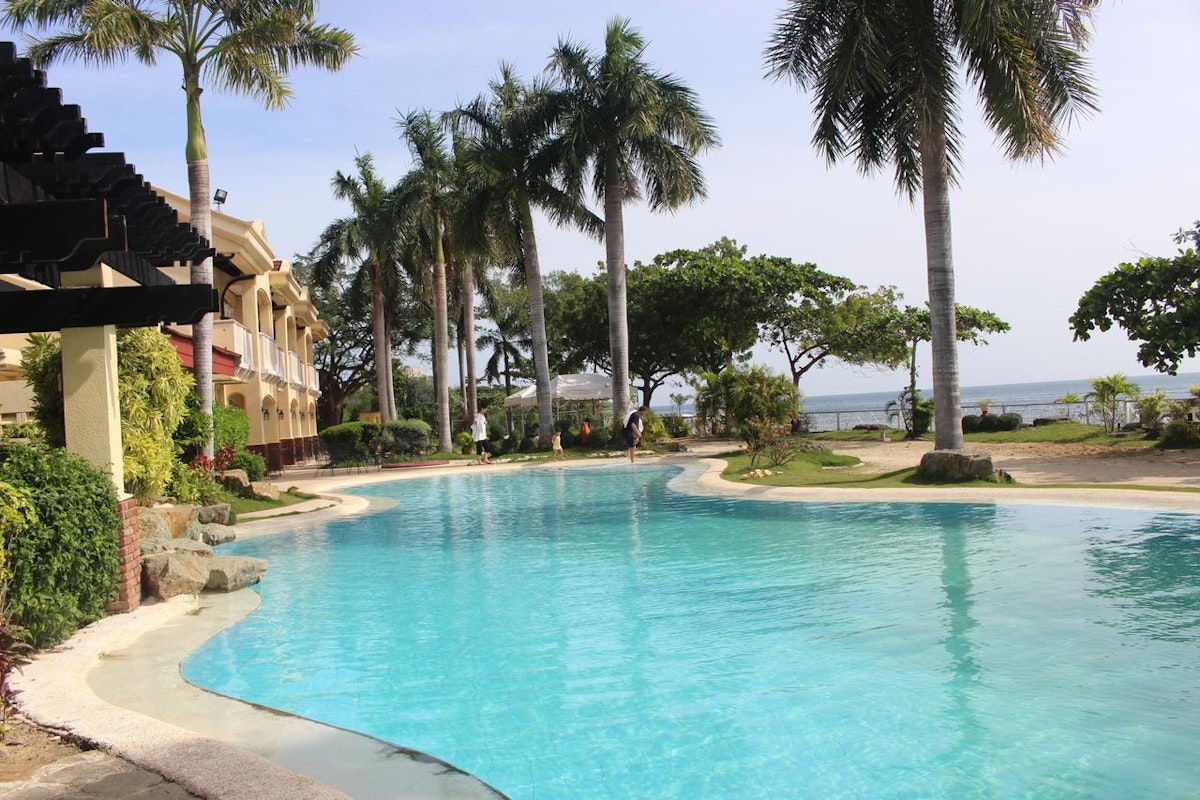 Vista Mar Beach Resort and Country Club | Guide to the Philippines