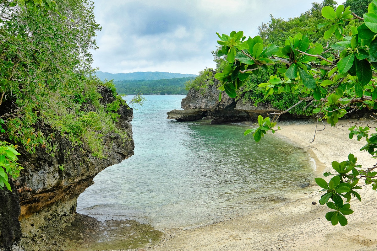 3 Days 2 Nights Dumaguete and Siquijor Tour Package | Gui...