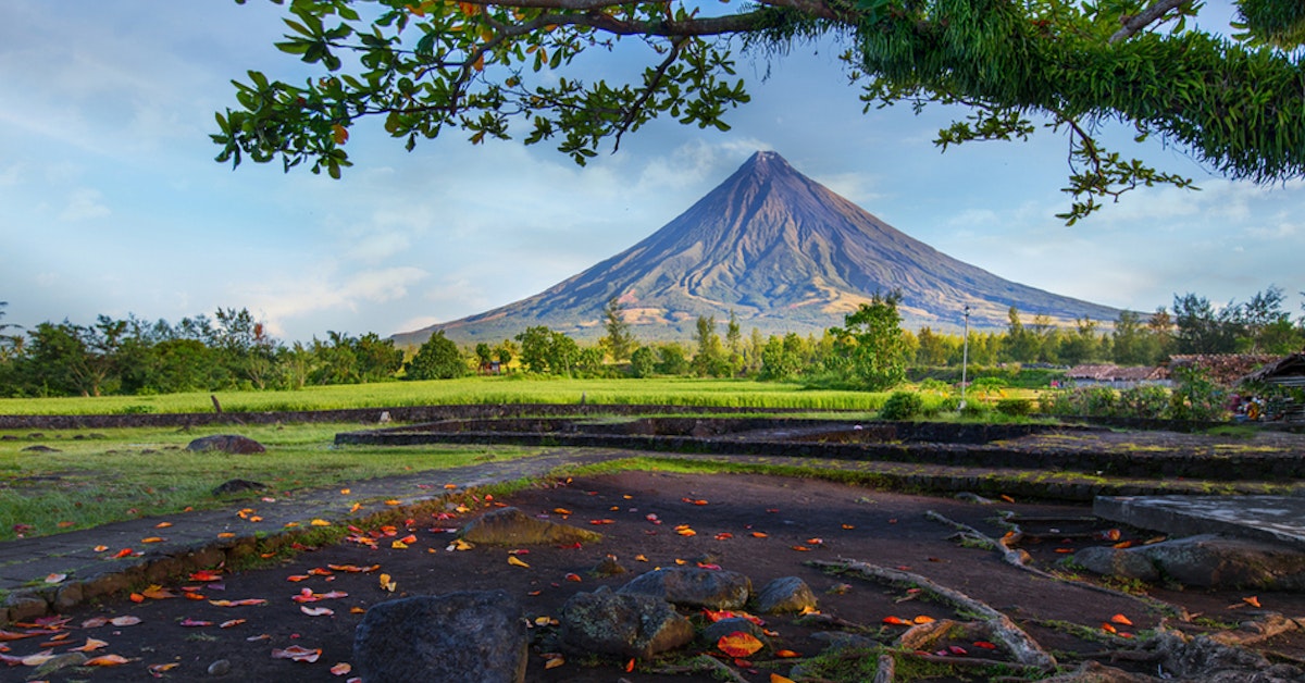 14 Tourist Spots You Shouldn't Miss in Legazpi Albay | Gu...
