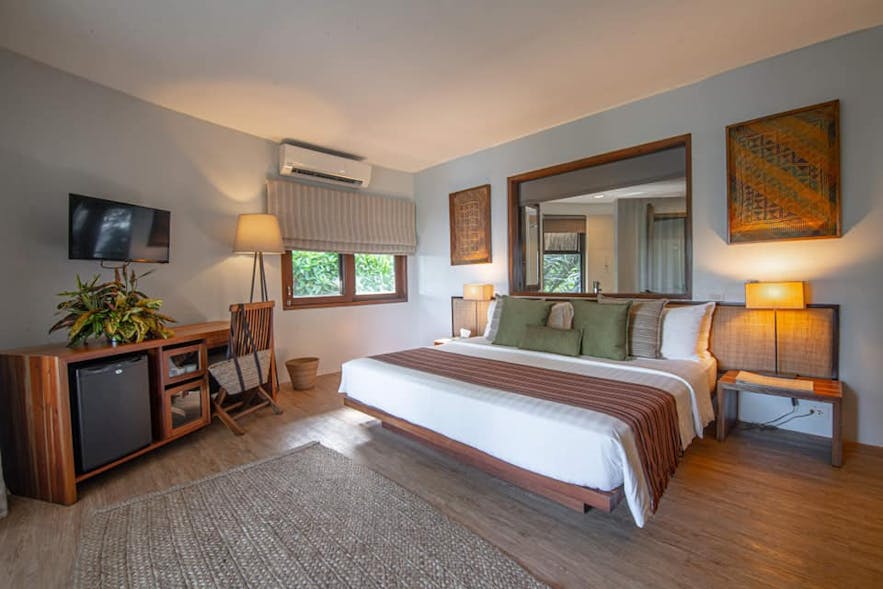 A beautiful room in Amun Ini Beach Resort & Spa