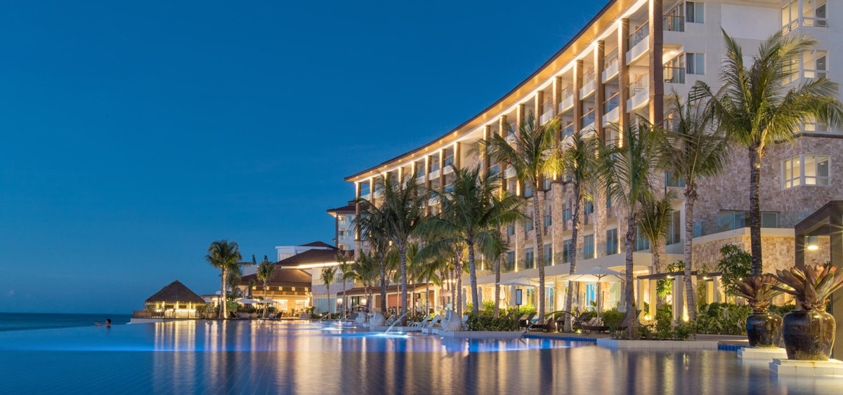 Package Deal to Cebu with Dusit Mactan Resort & Philippin...