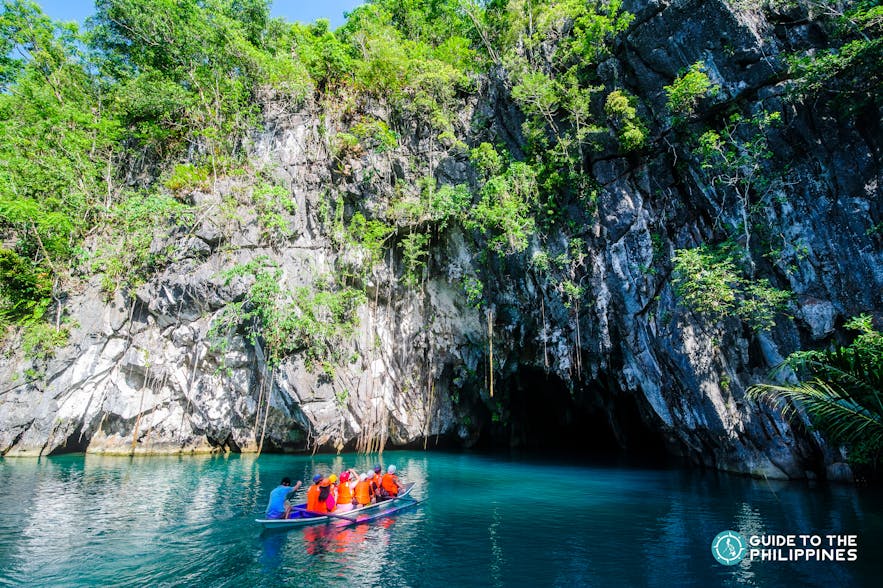 A boat full of tourists in Puerto Princesa Underground River