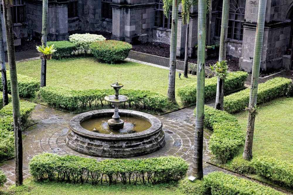 Garden outside San Agustin Church in Manila