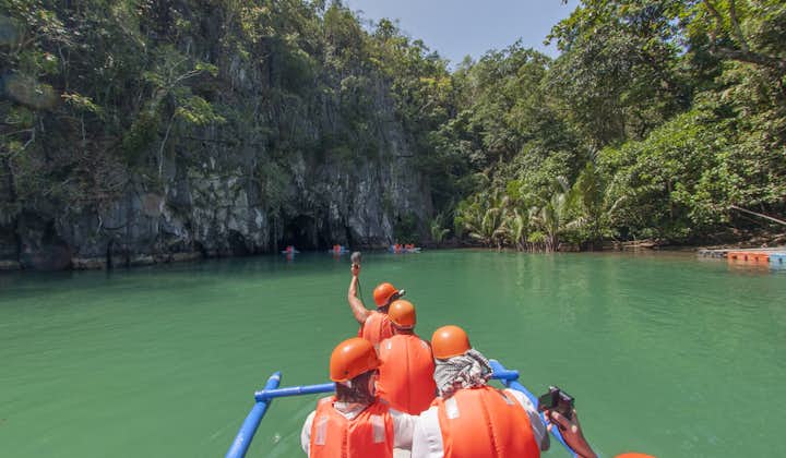 A group of tourists during the Puerto Princesa Underground River Tour