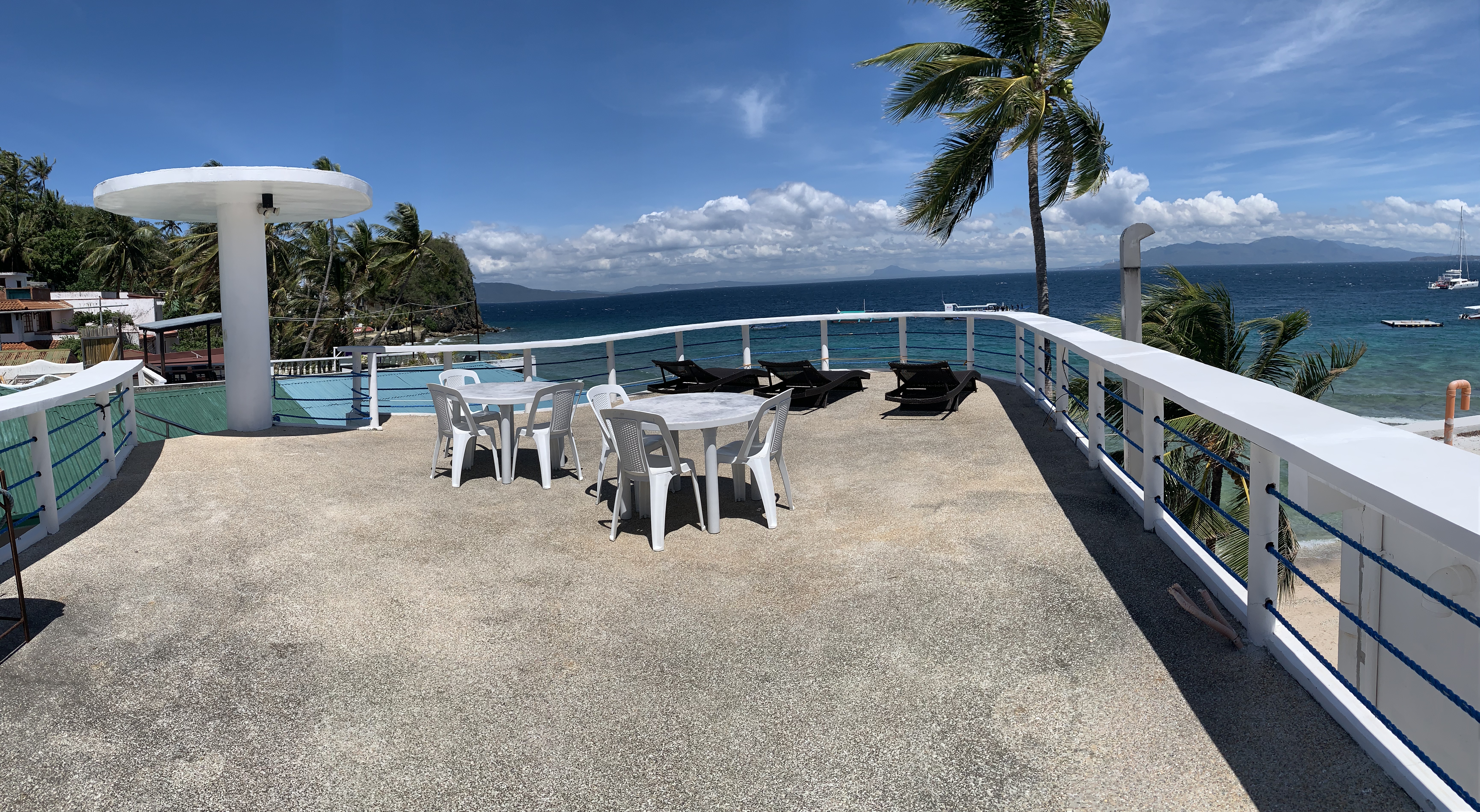 Roof deck of Arkipelago Beach Resort