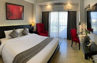 Executive room at Venus Parkview Hotel Stay