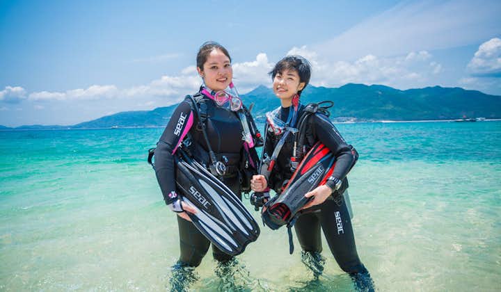 Two girls before going on a fun dives session in Mactan Cebu