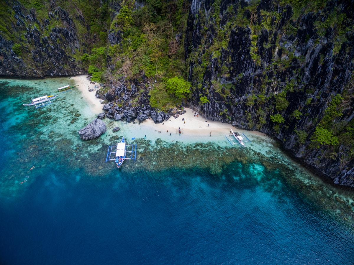 El Nido Secret Beach Island Hopping Tour Buffet Lunch Guide To The Philippines