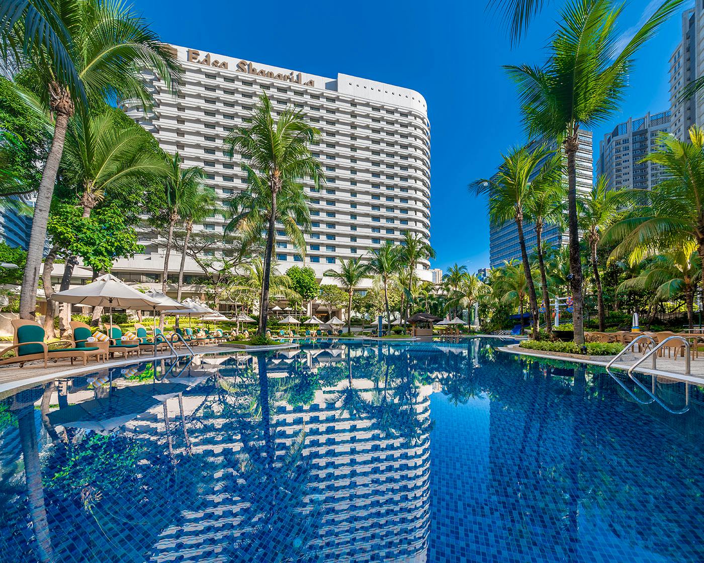 Beautiful view of the pool area at EDSA Shangri-la Hotel