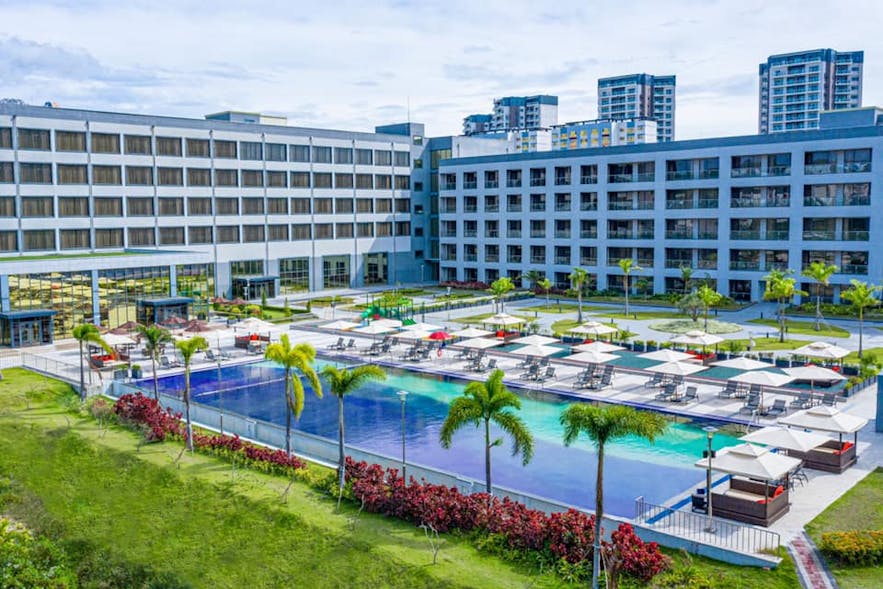 The pool area of Hilton Clark Sun Valley Resort