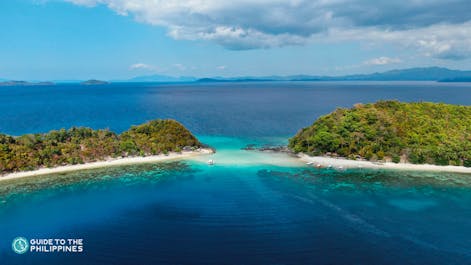 Beautiful islands in Port Barton Palawan