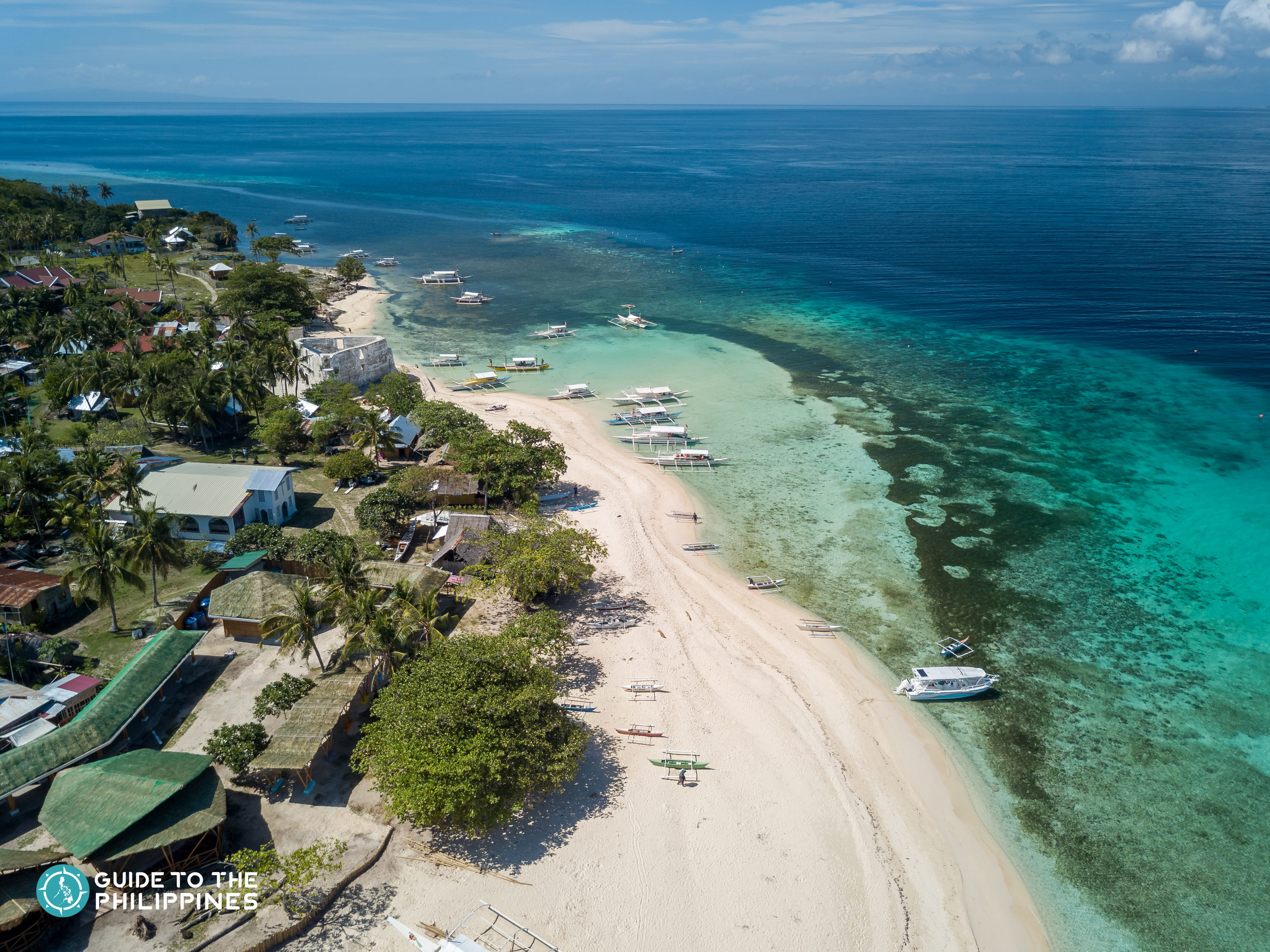 White sand beach at Pamilacan Island in Bohol