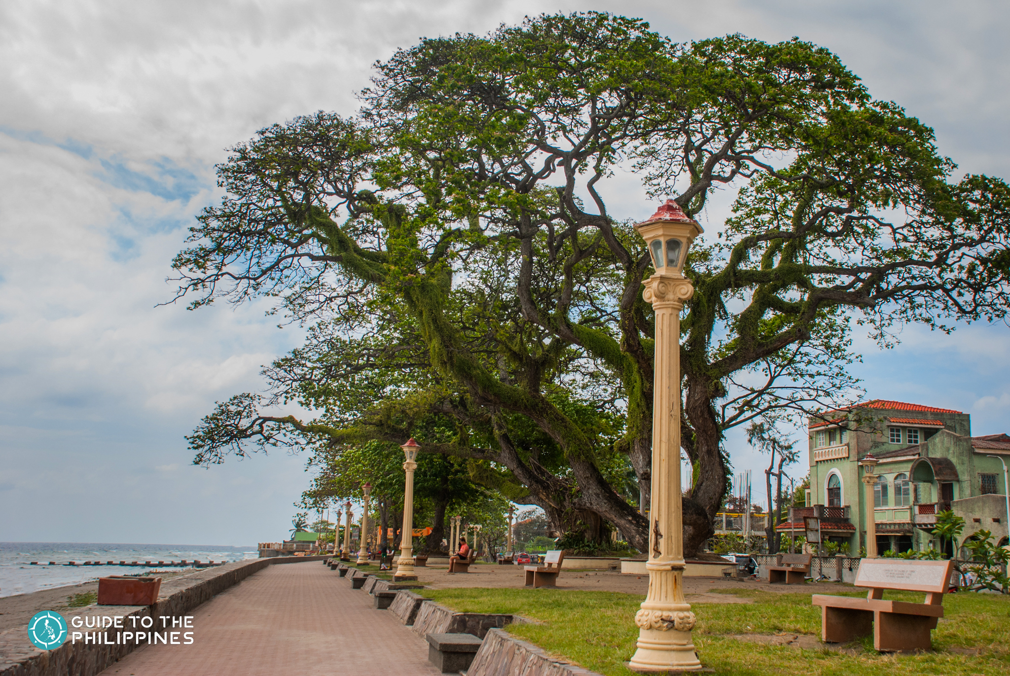 Lamposts along Rizal Boulevard in Dumaguete City