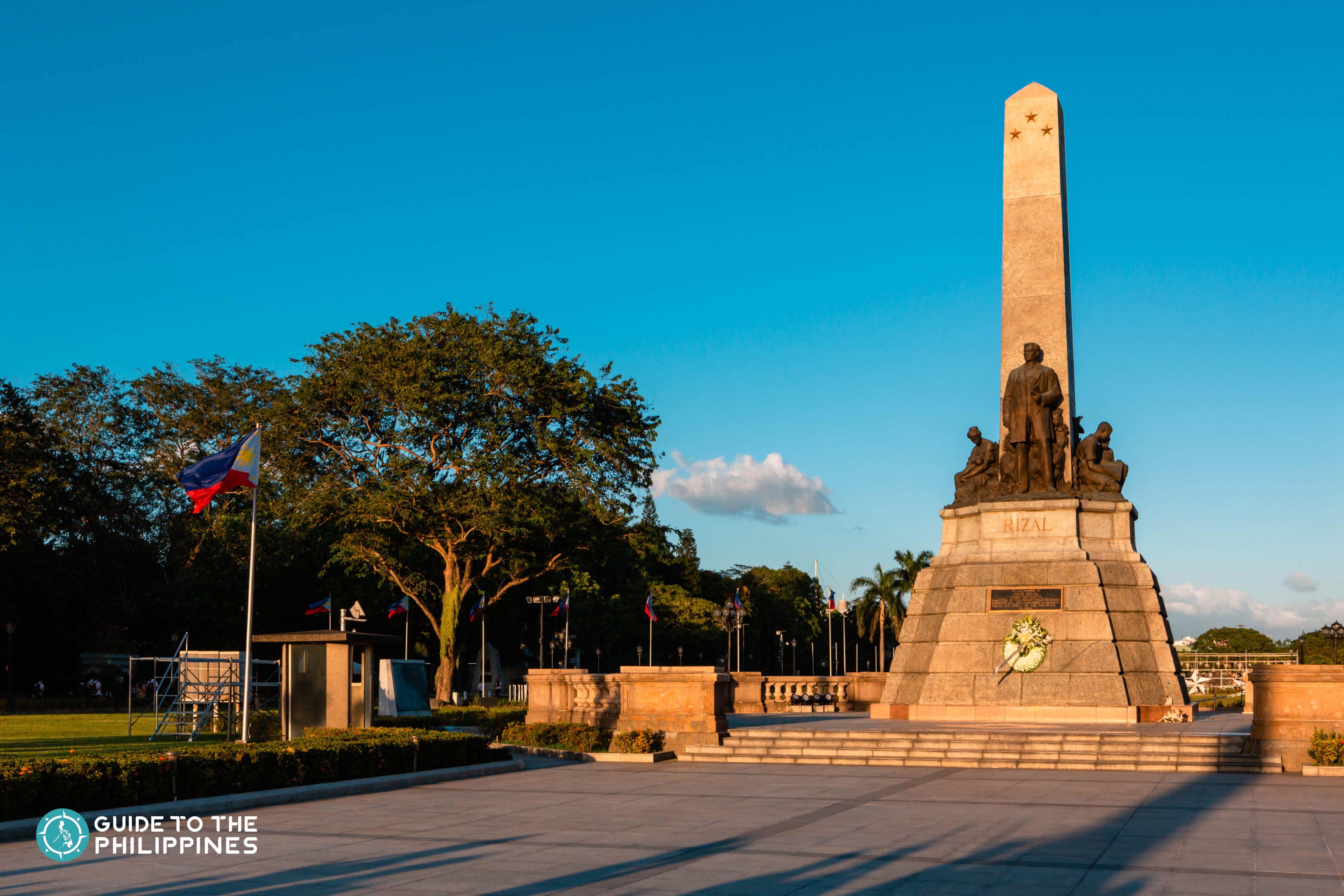 Sunset over Rizal Monument in Manila