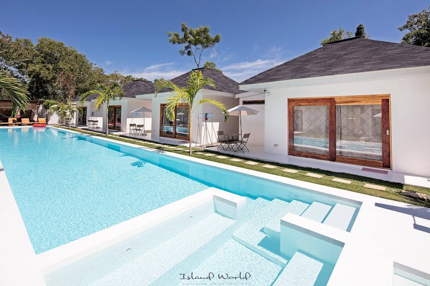Poolfront villas at Island World Panglao