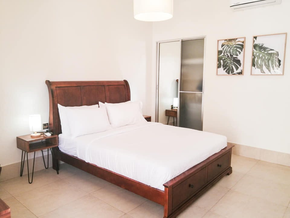 Deluxe Suite at Harman Suites Moalboal