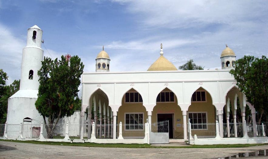 Facade of Masjid Sheikh Makhdum in Tawi-tawi