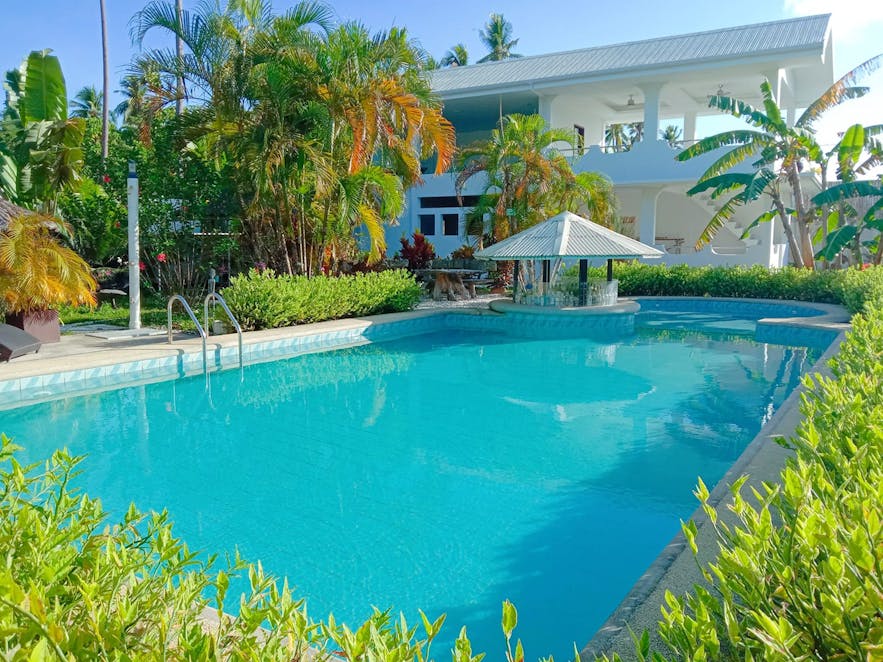 Sunset Beach Resort's poolside