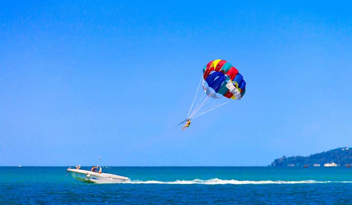 Speedboat transfers while parasailing in Boracay