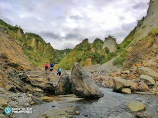 Top_Hikers in Mt. Pinatubi.jpg
