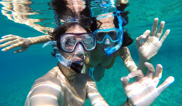Enjoy your snorkeling with your family and friends at Coral Garden, Boracay