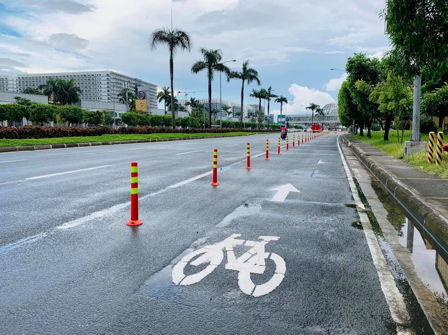 Bike lane by Mall of Asia's seaside loop