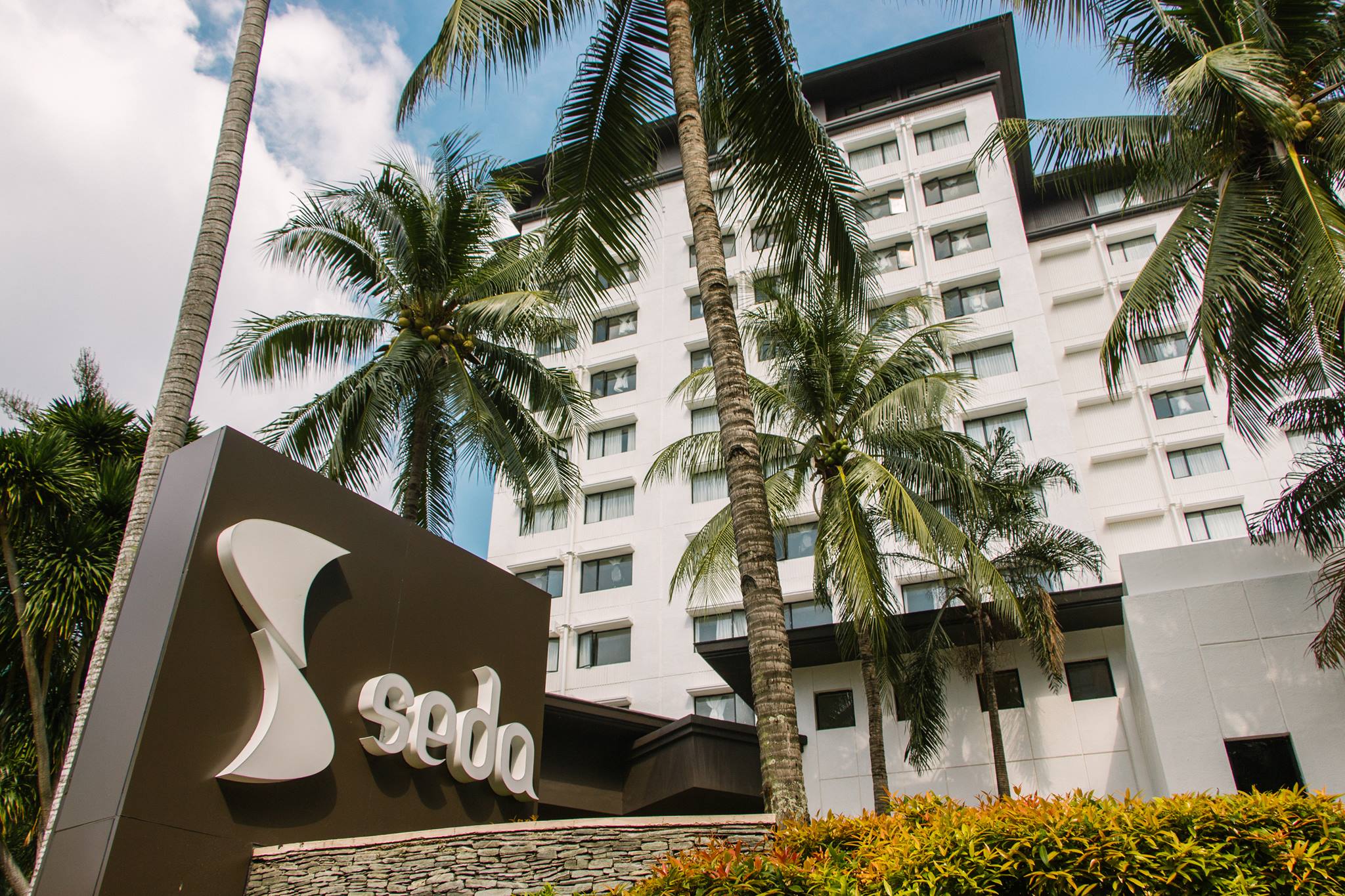 Facade of Seda Hotel Ayala Center Cebu