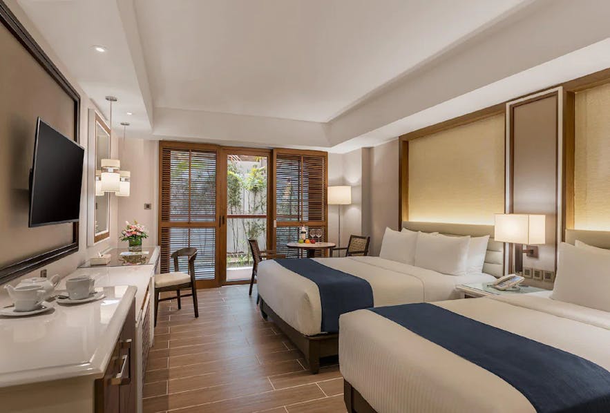 Henann Crystal Sands Resort's deluxe room