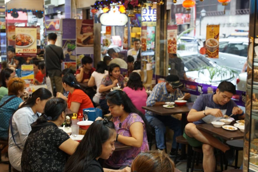 Customers eating inside Chuan Kee Binondo