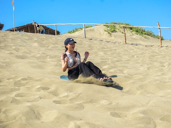 Suba Sand Dunes 4X4 Ride and Sandboarding