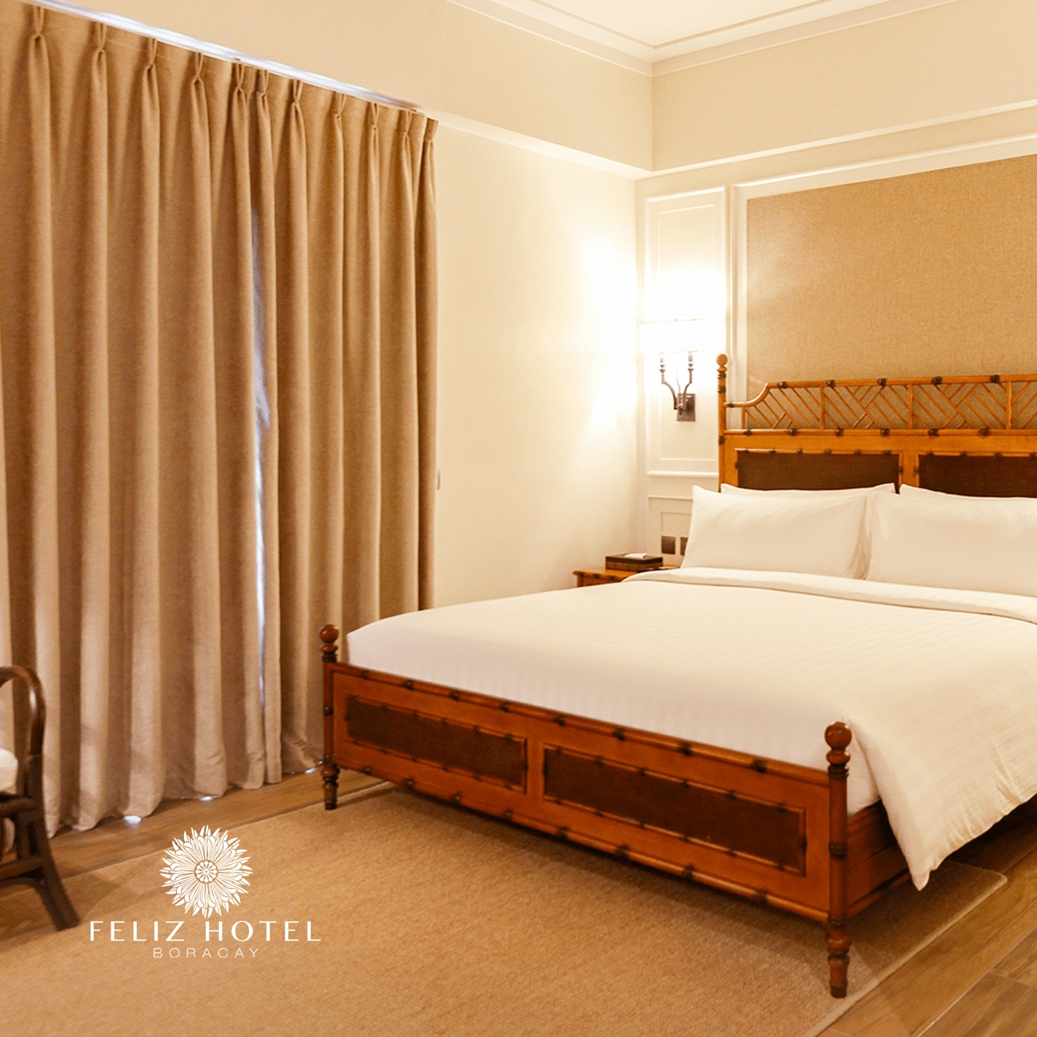 Deluxe King Room at Feliz Hotel Boracay Station 2