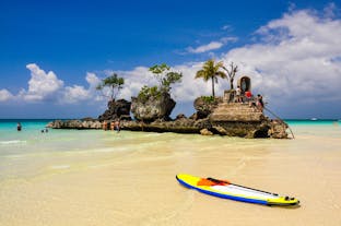 Rent a paddle board in Boracay