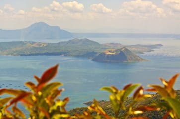 12 Tagaytay Coffee Shops with Taal View That You Should Visit
